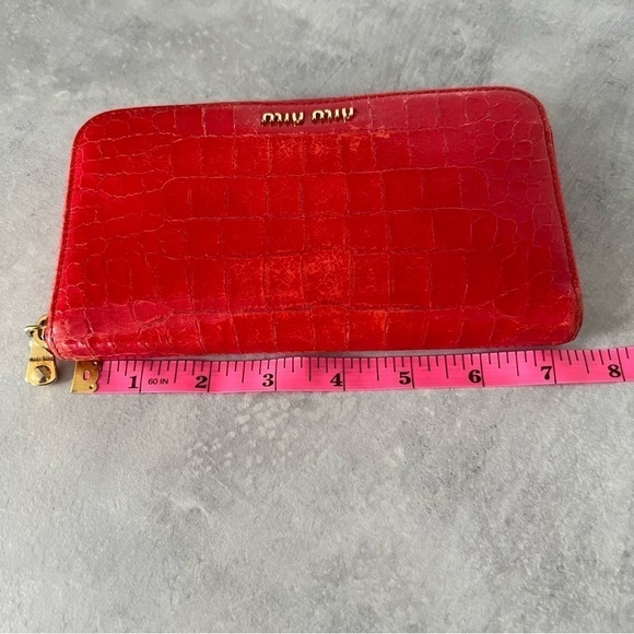 MIU Miu St. Cocco Lux Portaf in Rosso / Red - Picture 15 of 16